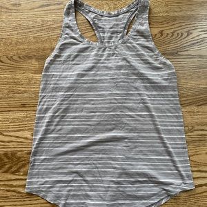Lululemon workout top